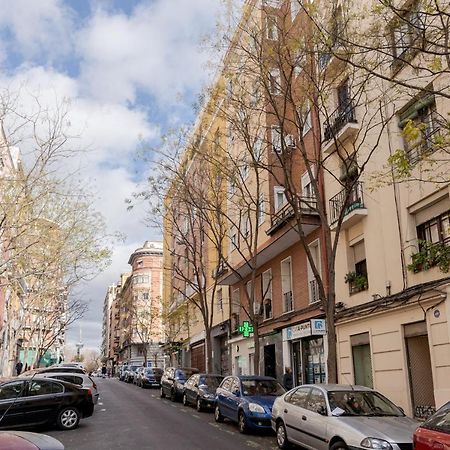 Appartamento Charming Retiro Chic Madrid Esterno foto