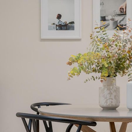 Appartamento Charming Retiro Chic Madrid Esterno foto