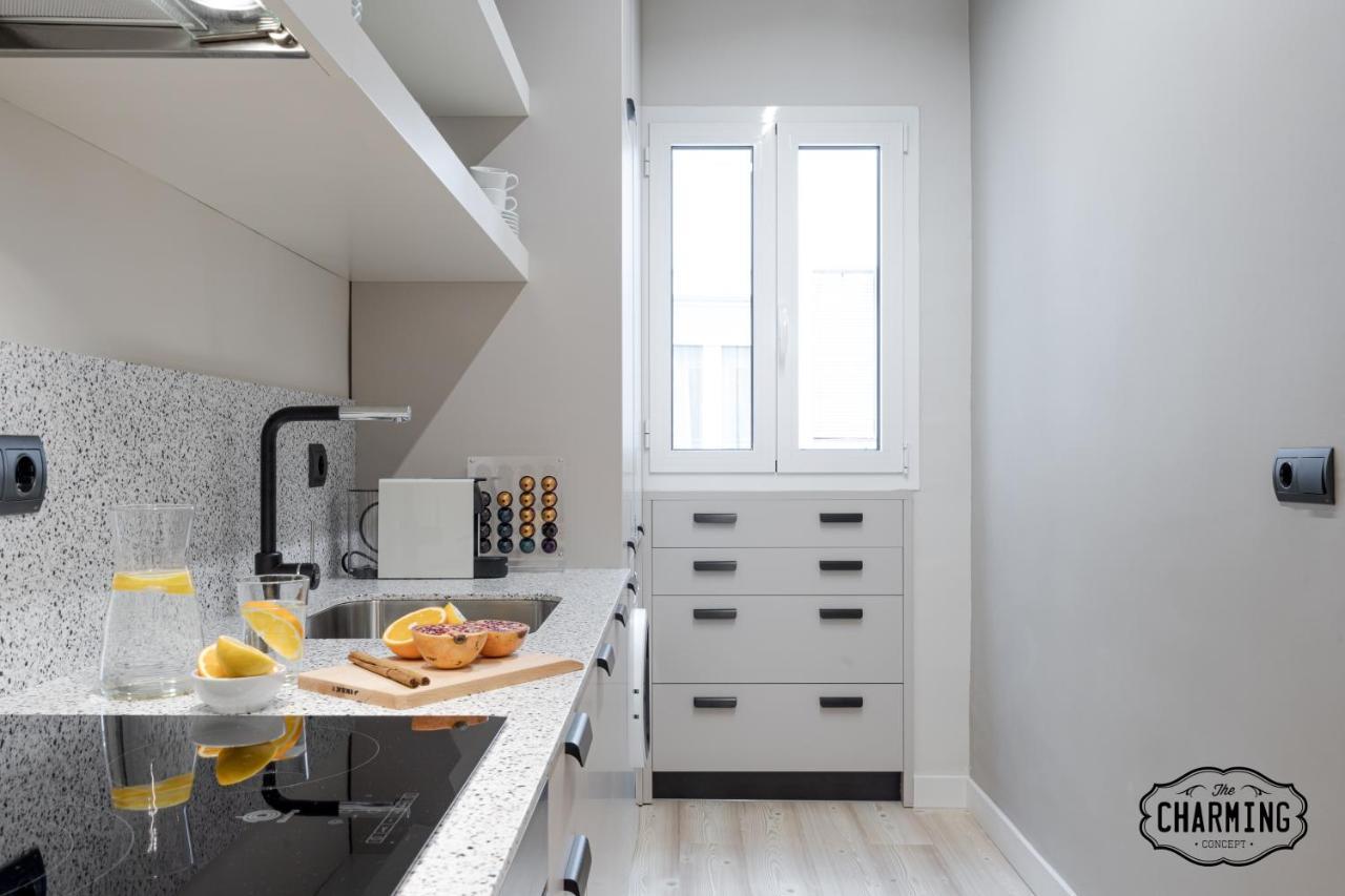 Appartamento Charming Retiro Chic Madrid Esterno foto